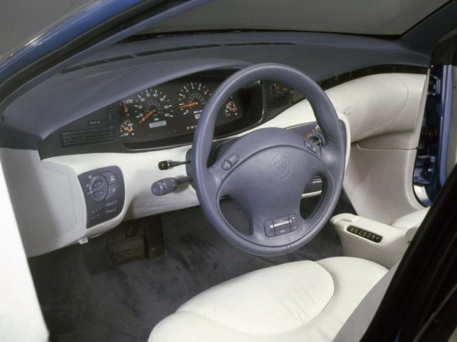  Buick Bolero Concept 1990 года  (фото 5 из 6)
